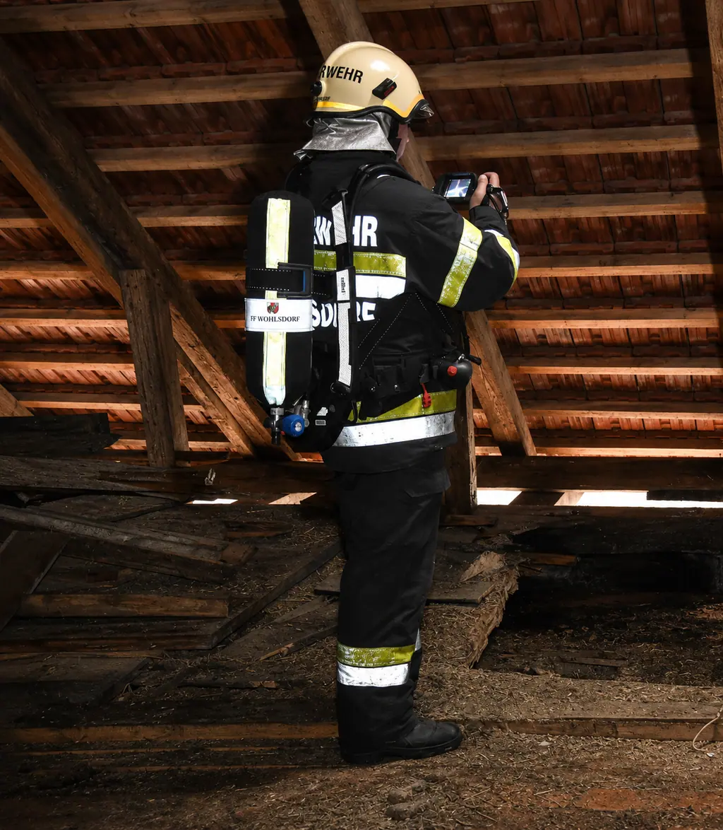 Mitglieder der FF Wohlsdorf im Einsatz